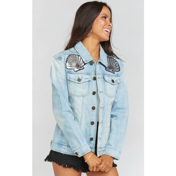 💕SHOW ME YOUR MUMU💕 Sequin Seashell Denim Jacket - Picture 3 of 8